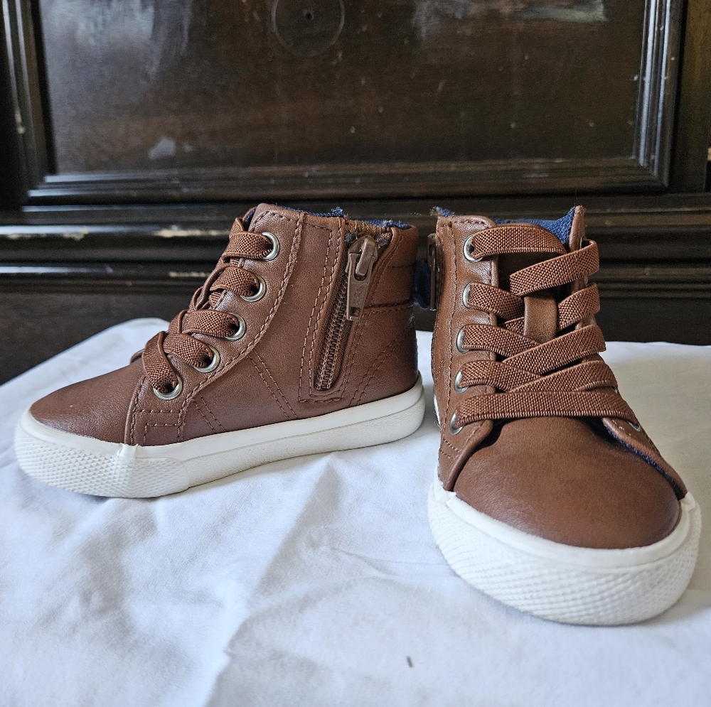 Toddler boys brown cat & jack sneaker boots 5C EUC